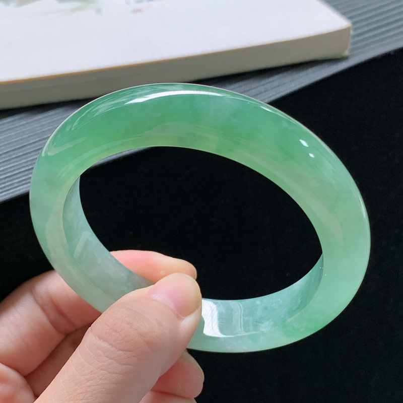 Jadeite bracelet, Burmese old  - đánh giá và giá Lighting & Home Decor Studio Photos
