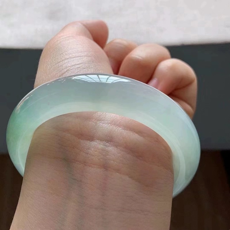 Light ice jade for girls, Burm - đánh giá và giá Lighting & Home Decor Studio Photos